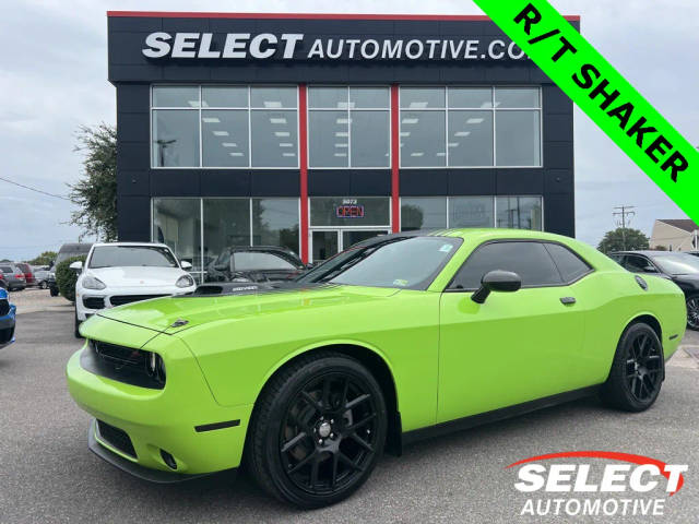 2015 Dodge Challenger R/T Plus Shaker RWD photo