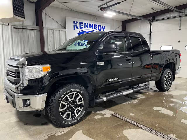 2015 Toyota Tundra SR5 4WD photo