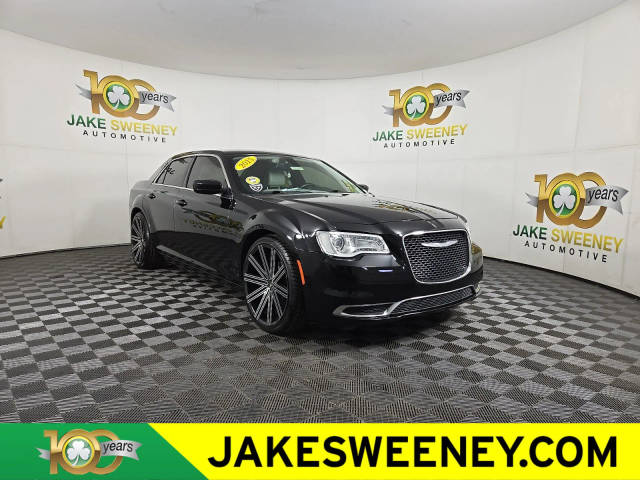 2015 Chrysler 300 Limited RWD photo