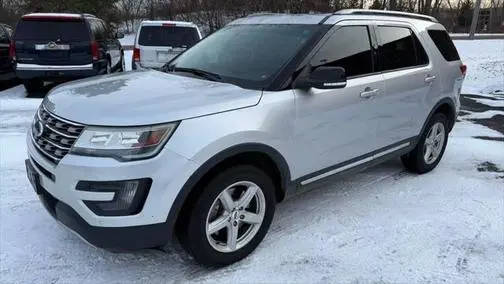 2016 Ford Explorer XLT 4WD photo