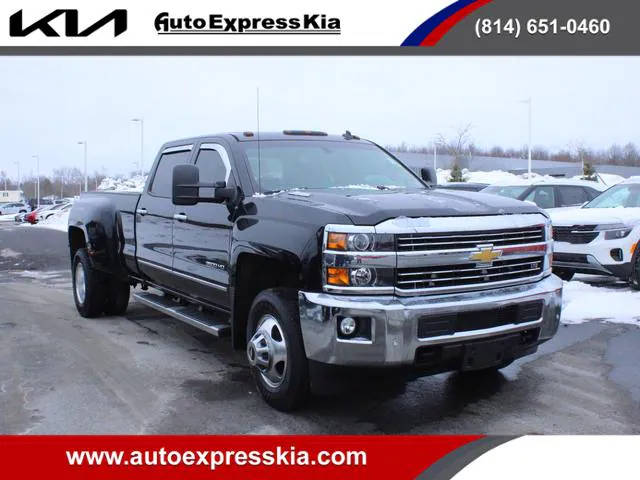 2015 Chevrolet Silverado 3500HD LTZ 4WD photo