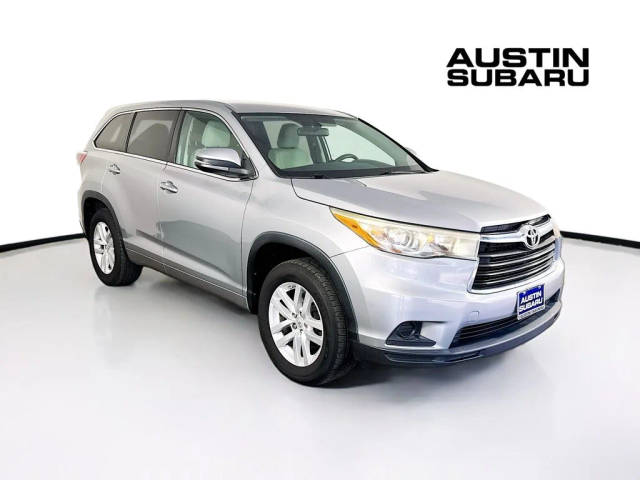 2015 Toyota Highlander LE FWD photo