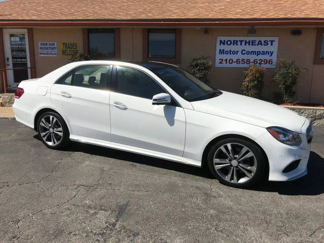 2016 Mercedes-Benz E-Class E 350 Sport RWD photo