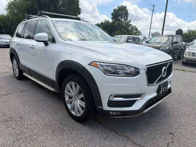 2016 Volvo XC90 T6 Momentum AWD photo