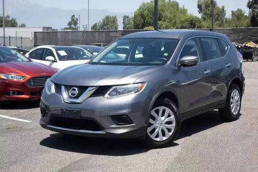 2015 Nissan Rogue S FWD photo