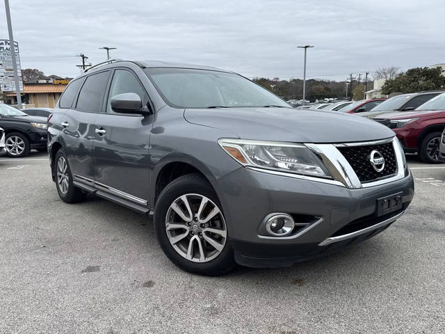 2015 Nissan Pathfinder SL FWD photo