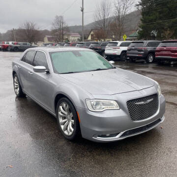 2015 Chrysler 300 300C Platinum RWD photo