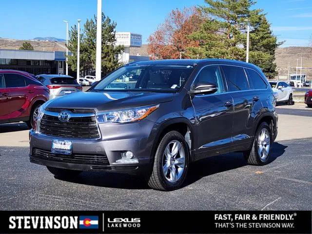 2015 Toyota Highlander Limited Platinum FWD photo