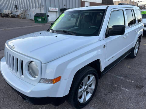 2016 Jeep Patriot Latitude FWD photo