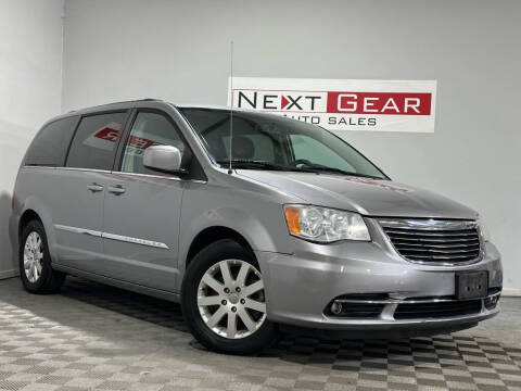 2015 Chrysler Town and Country Touring FWD photo