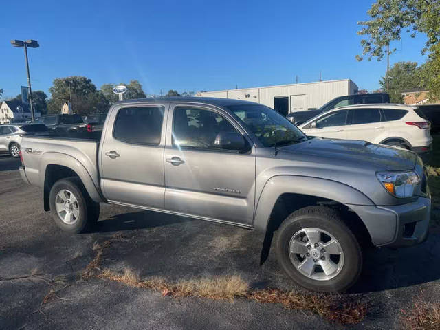 2015 Toyota Tacoma  4WD photo