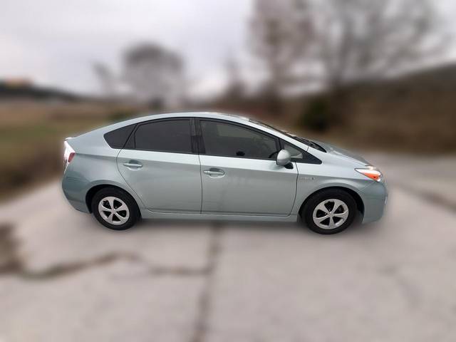 2015 Toyota Prius Four FWD photo