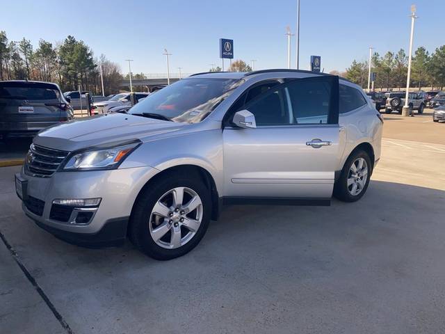 2016 Chevrolet Traverse LT FWD photo