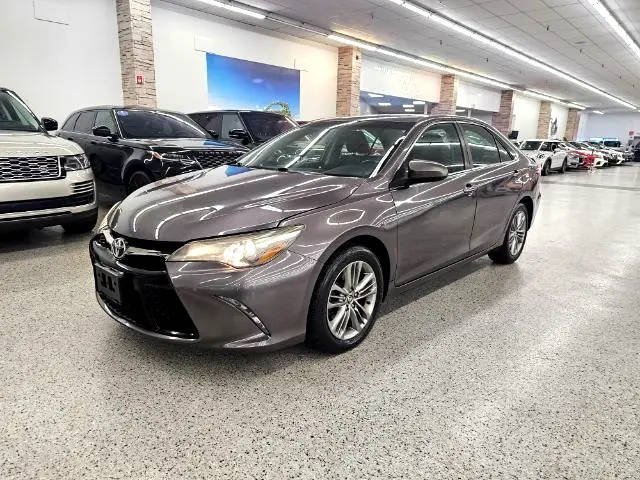 2016 Toyota Camry SE FWD photo