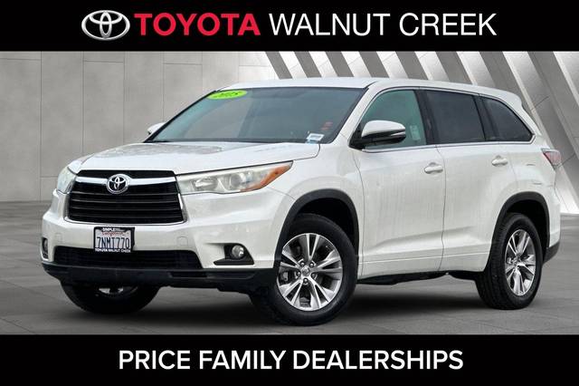 2015 Toyota Highlander LE Plus FWD photo