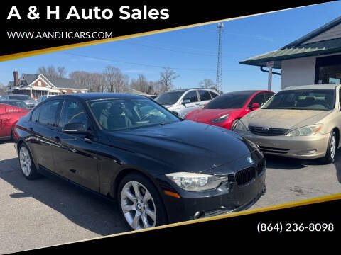 2015 BMW 3 Series 320i RWD photo