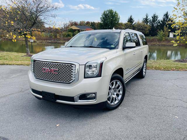 2016 GMC Yukon XL Denali 4WD photo