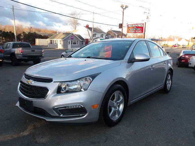 2016 Chevrolet Cruze LT FWD photo