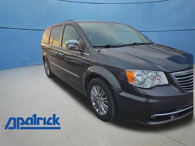 2015 Chrysler Town and Country Touring-L FWD photo