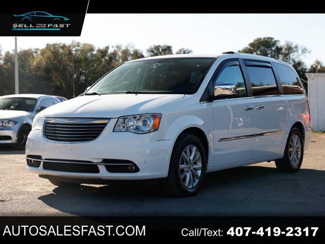 2015 Chrysler Town and Country Limited Platinum FWD photo