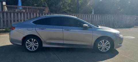 2016 Chrysler 200 Limited FWD photo