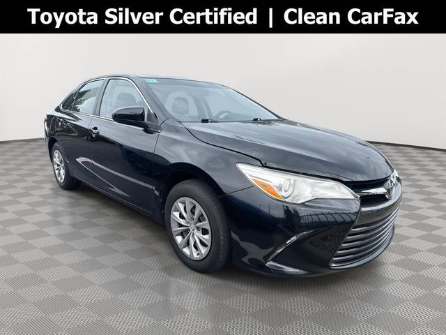 2016 Toyota Camry LE FWD photo