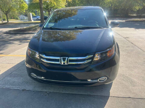 2016 Honda Odyssey Touring FWD photo