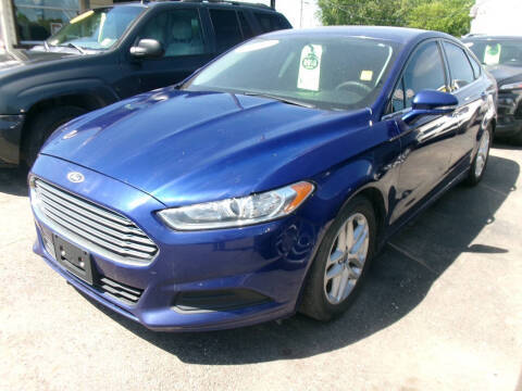 2015 Ford Fusion SE FWD photo