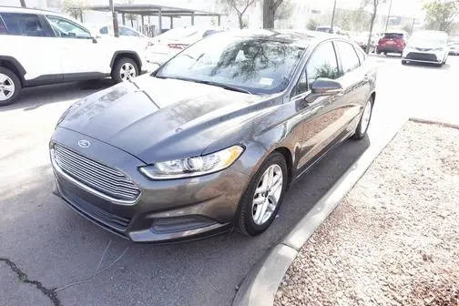 2016 Ford Fusion SE FWD photo