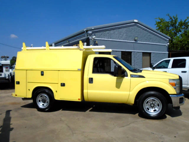 2016 Ford F-350 Super Duty XL RWD photo