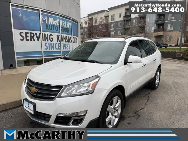 2016 Chevrolet Traverse LT FWD photo