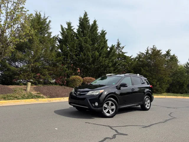 2015 Toyota RAV4 XLE AWD photo