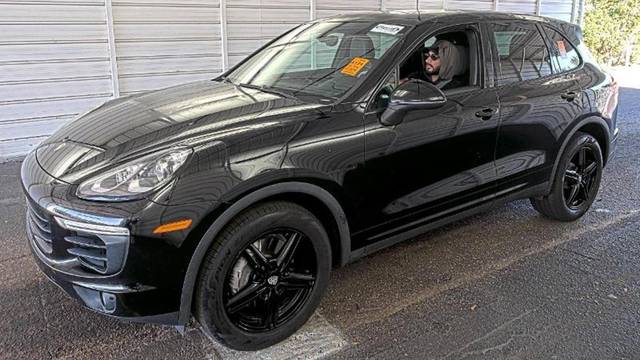 2016 Porsche Cayenne Diesel AWD photo