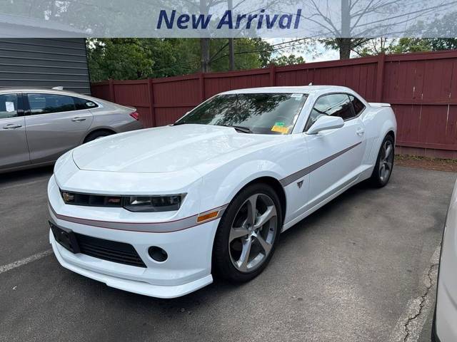 2015 Chevrolet Camaro LT RWD photo