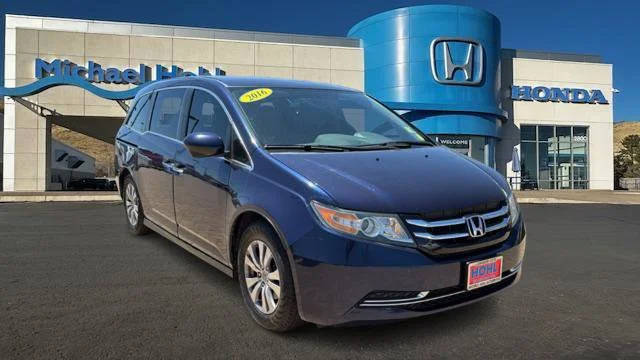2016 Honda Odyssey SE FWD photo