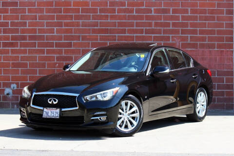 2015 Infiniti Q50 Premium RWD photo