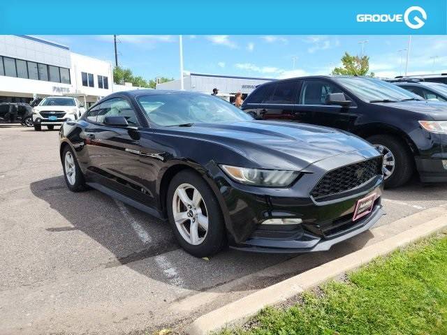 2016 Ford Mustang V6 RWD photo