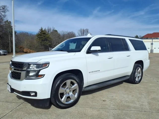 2016 Chevrolet Suburban LT RWD photo