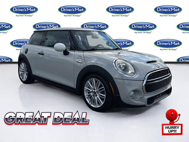 2016 MINI Hardtop 2 Door S FWD photo