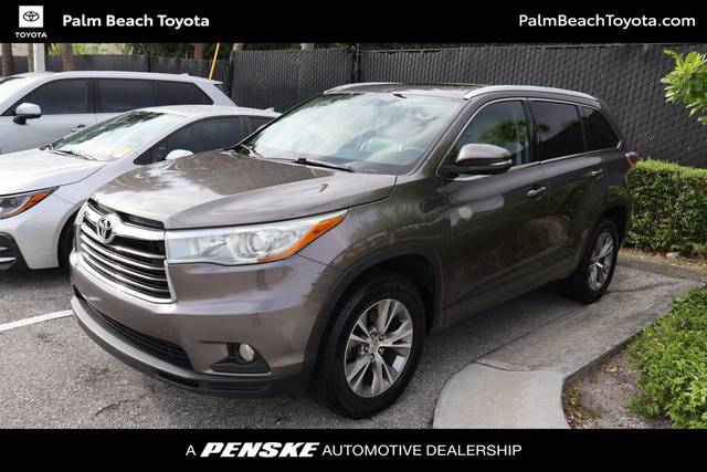 2015 Toyota Highlander XLE FWD photo
