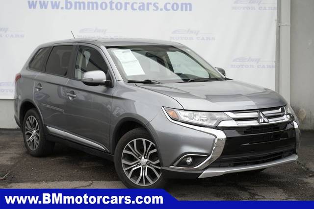 2016 Mitsubishi Outlander SE 4WD photo