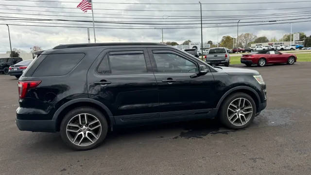 2016 Ford Explorer Sport 4WD photo