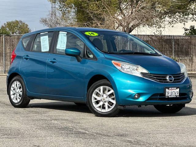 2015 Nissan Versa Note SV FWD photo