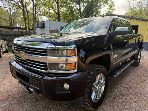 2015 Chevrolet Silverado 2500HD High Country 4WD photo
