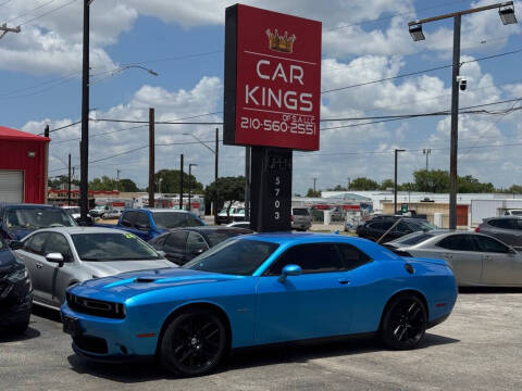 2015 Dodge Challenger R/T Plus RWD photo