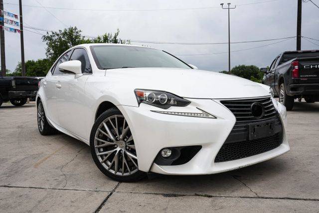 2015 Lexus IS AWD photo