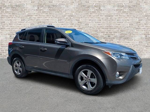 2015 Toyota RAV4 XLE AWD photo