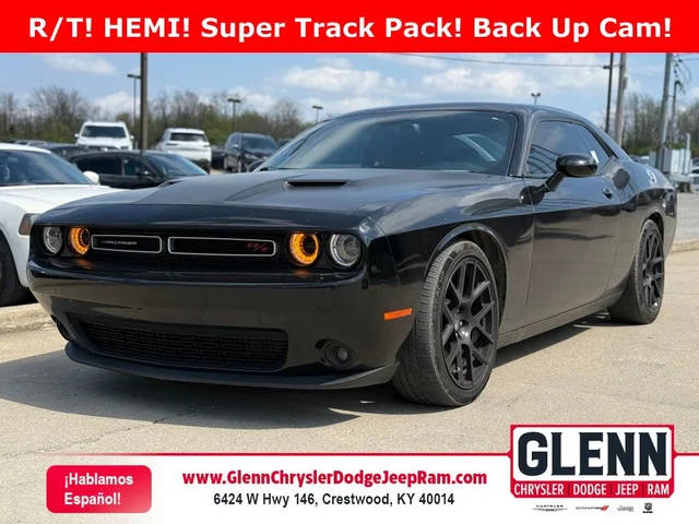 2015 Dodge Challenger R/T RWD photo