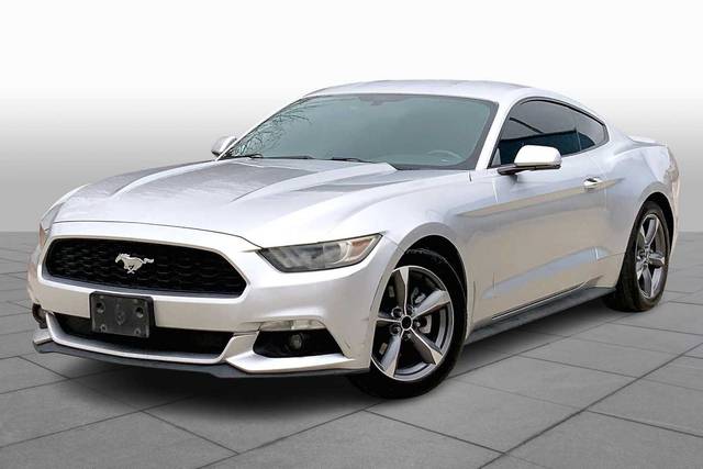 2015 Ford Mustang V6 RWD photo