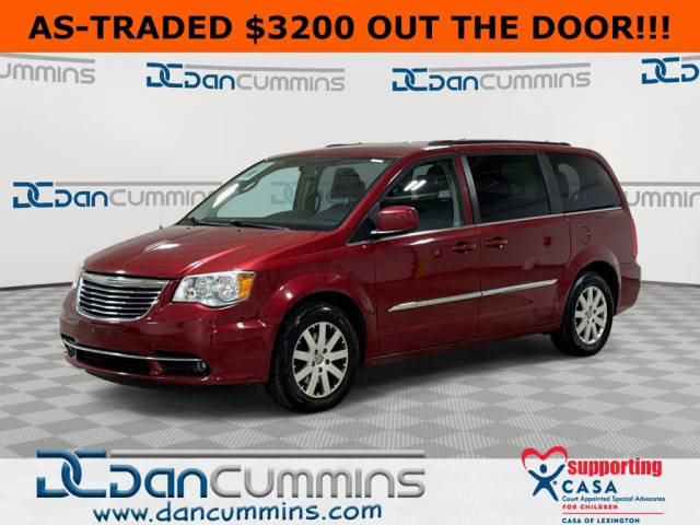 2015 Chrysler Town and Country Touring FWD photo